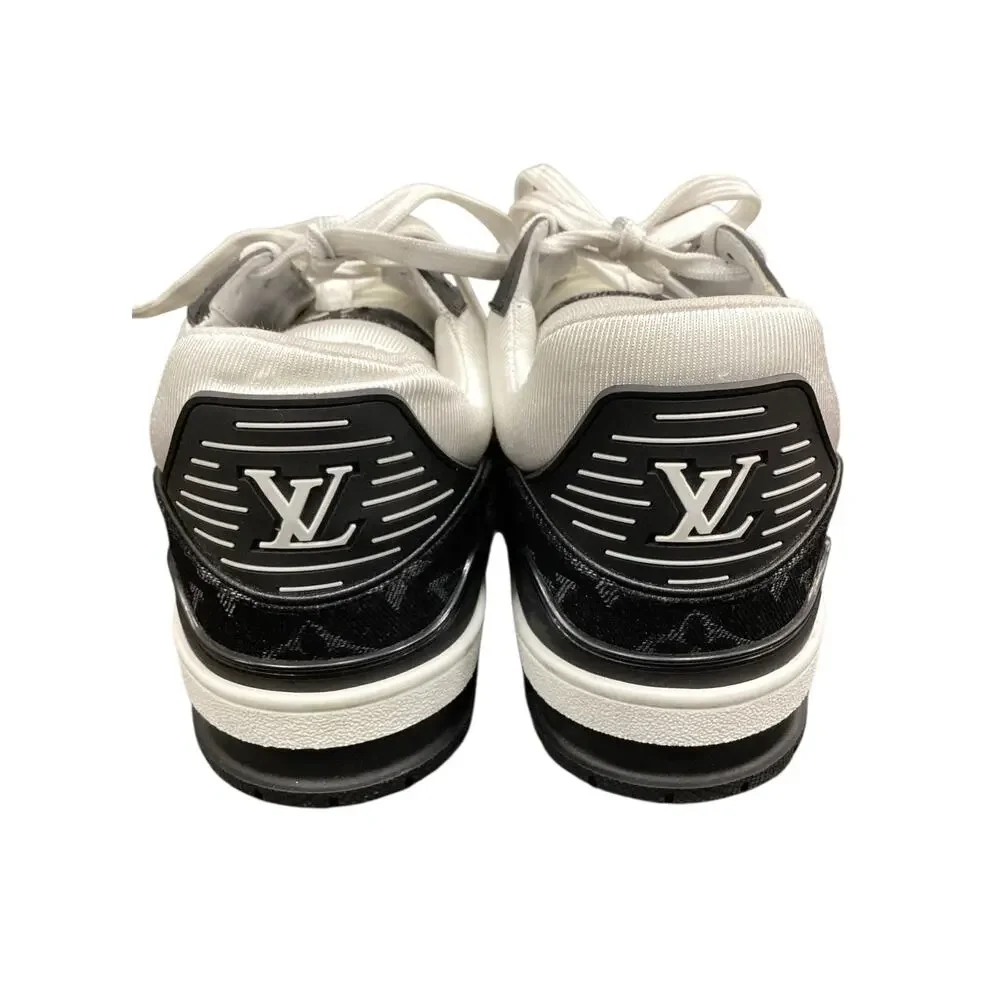 Louis Vuitton Shoes Women’s SZ 7 Iconic LV Trainers Monogram Denim & Leather B&W